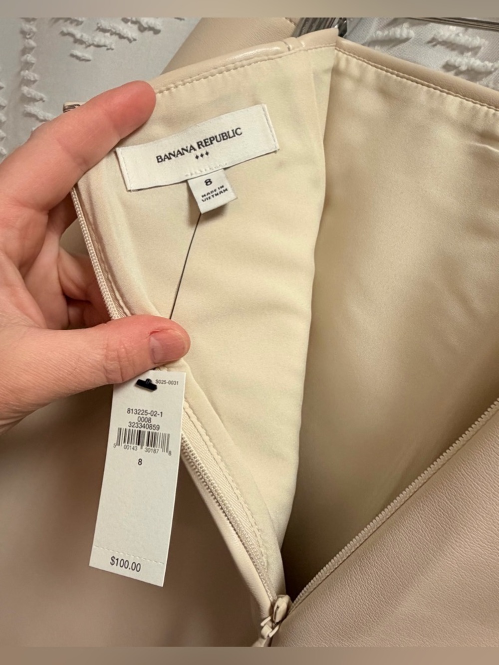 NWT Banana Republic Vegan Leather Mini Skirt Size 8 - Picture 5 of 5